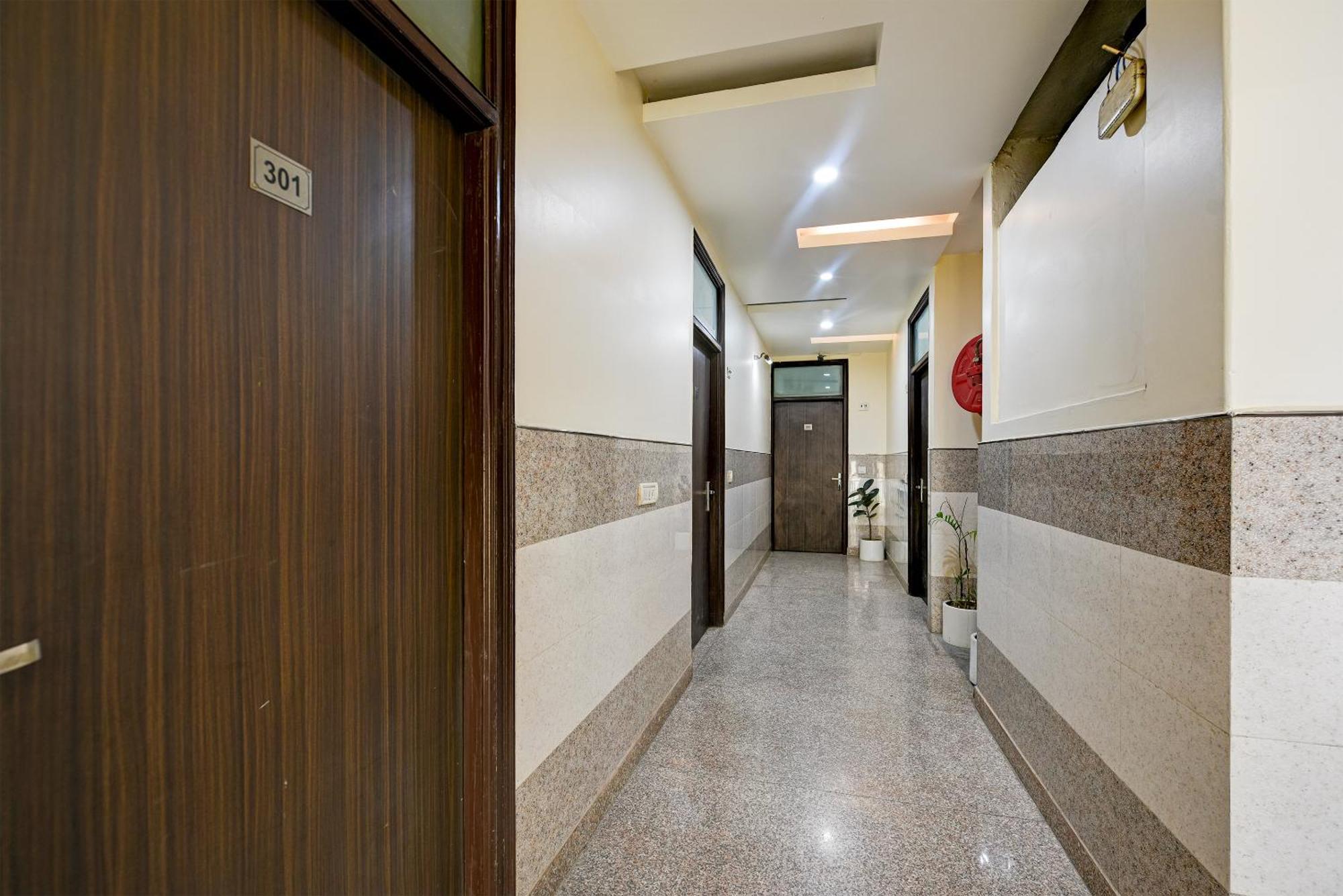 Maison d'hôtes In Bb - Mayank Plaza-near Igi Airport Terminal-3 New Delhi