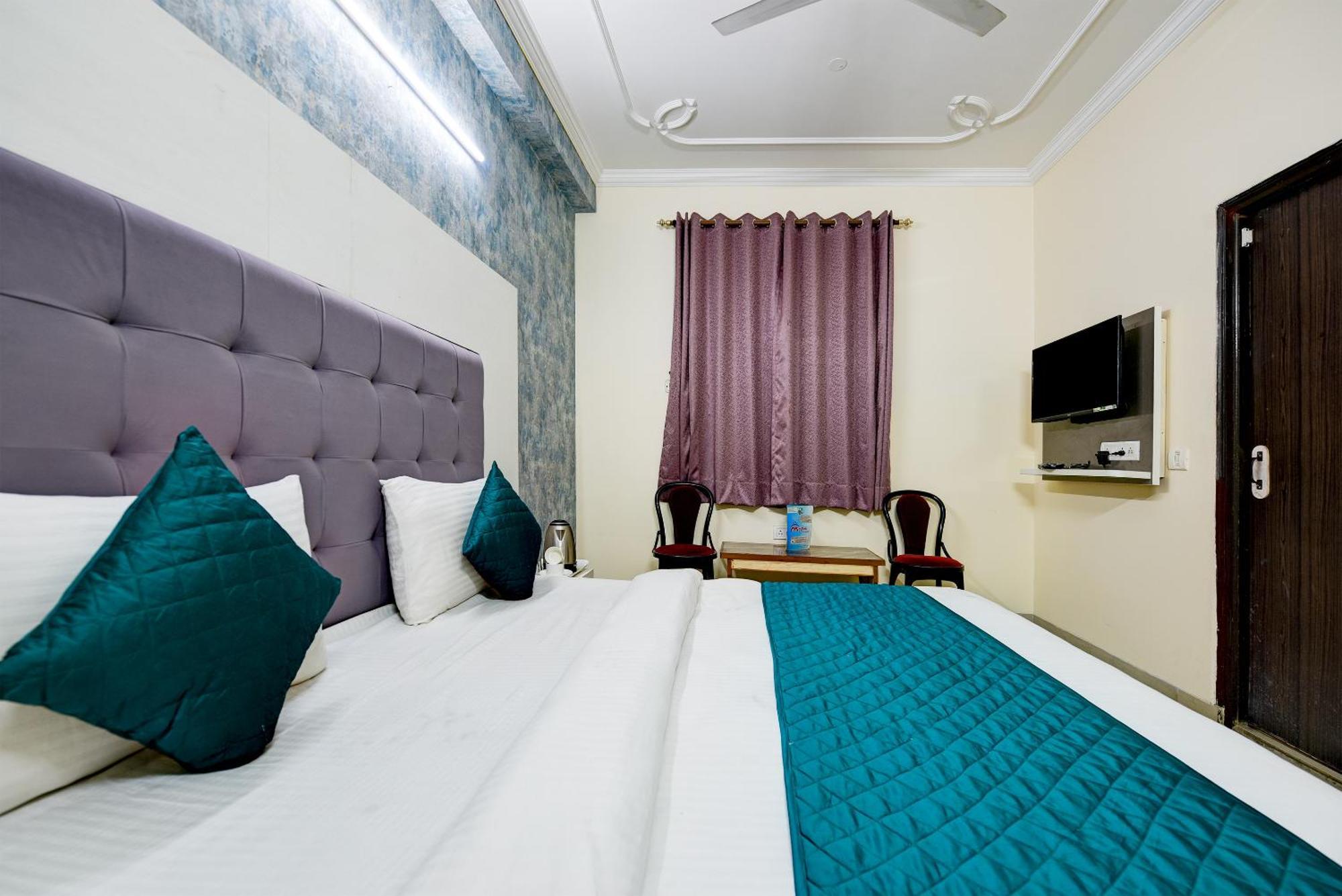Maison d'hôtes In Bb - Mayank Plaza-near Igi Airport Terminal-3 *
